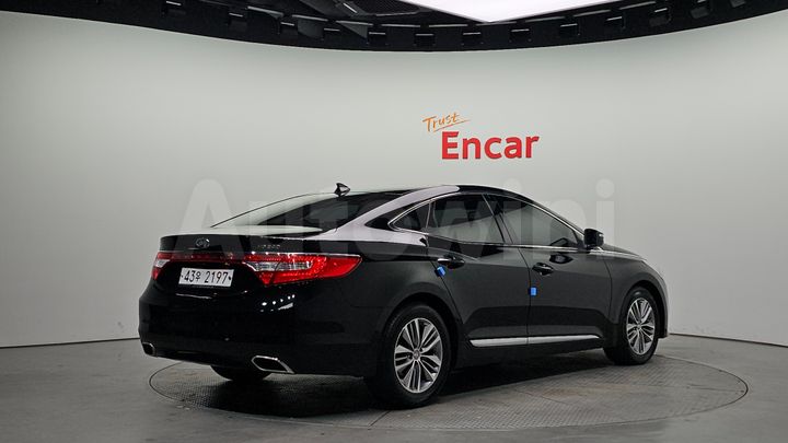 Hyundai Grandeur 2017 — 2