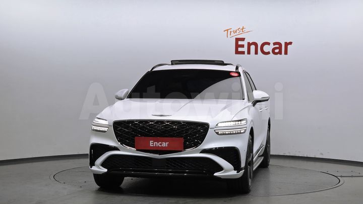 Genesis GV70 2025 — 3