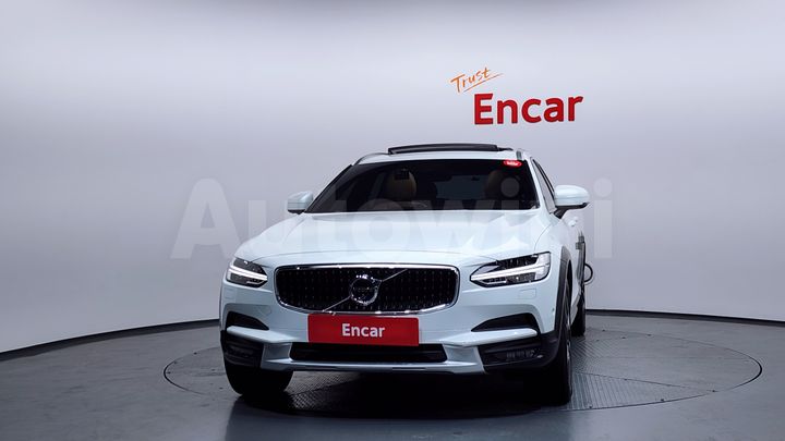Volvo V90 2018 — 3