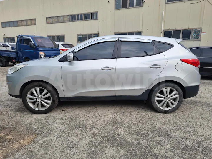 Hyundai Tucson 2010 — 2