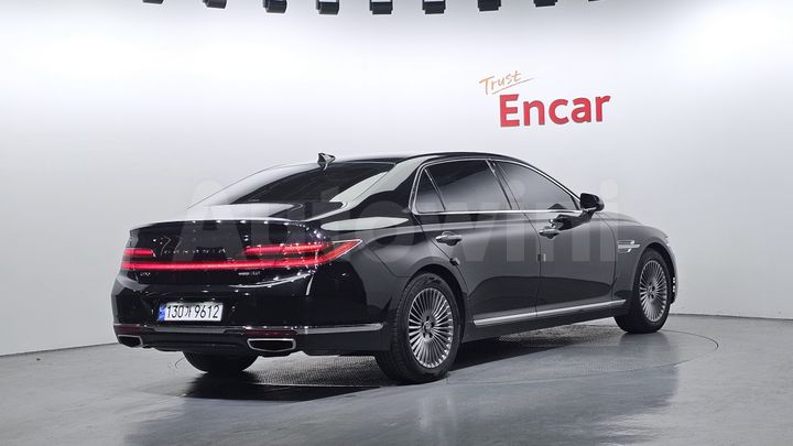 Genesis G90 2020 — 2