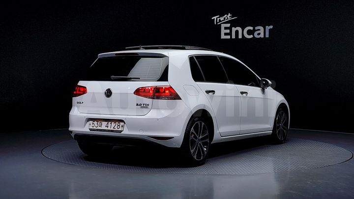 Volkswagen Golf 2015 — 2