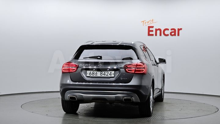 Mercedes Benz GLA Class 2015 — 3