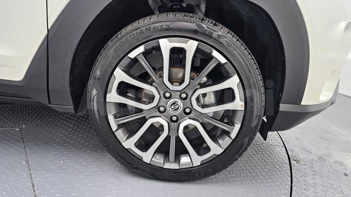 KGM (Ssangyong) Torres 2023 — 5
