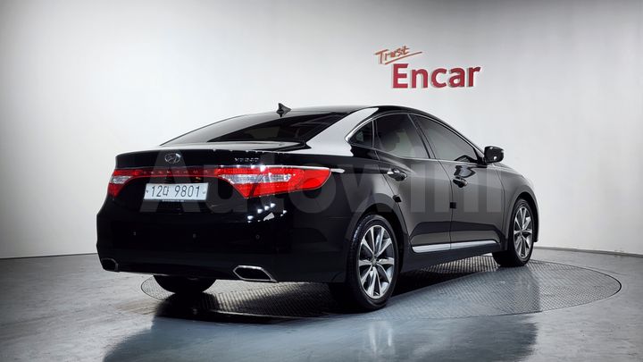 Hyundai Grandeur 2015 — 2