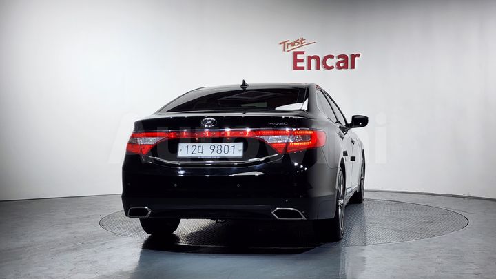 Hyundai Grandeur 2015 — 4