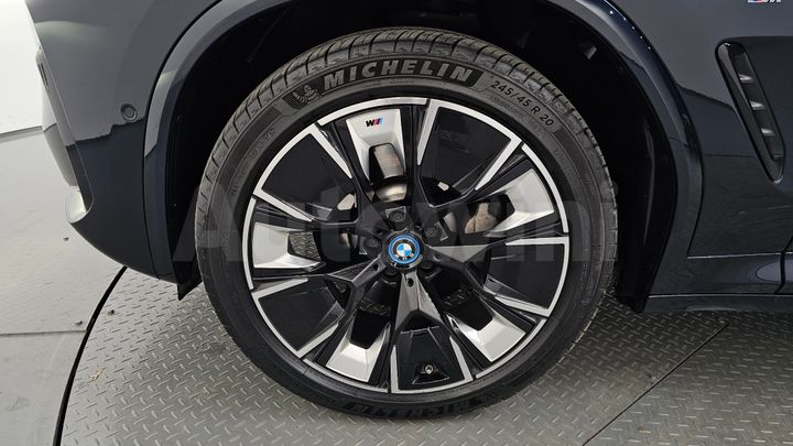 BMW iX3 2022 — 4