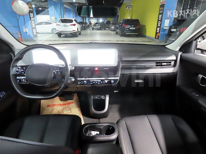 Hyundai Ioniq5 2022 — 5