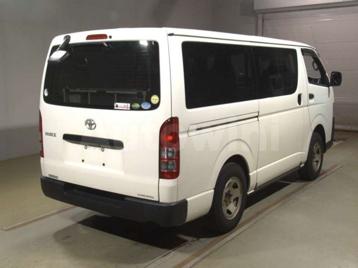 Toyota Hiace 2020 — 2