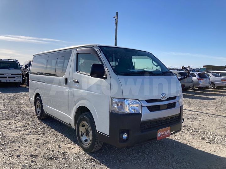 Toyota Hiace 2020 — 3