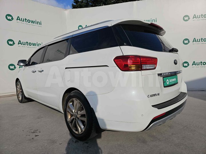 Kia Carnival 2015 — 4