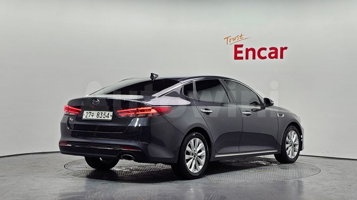 Kia K5 2016 — 2