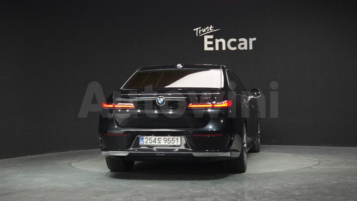 BMW 7 Series 2023 — 4