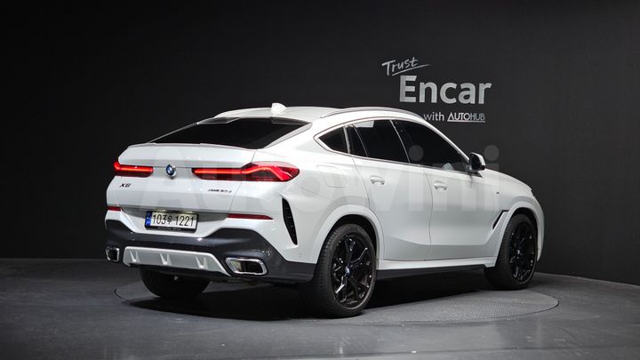 BMW X6 2023 — 2
