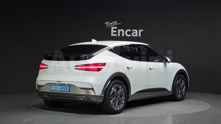 Genesis GV60 2023 — 2