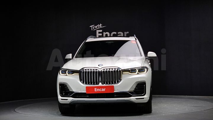 BMW X7 2021 — 3