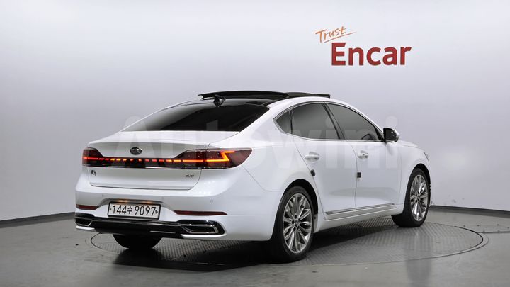 Kia K7 2020 — 2