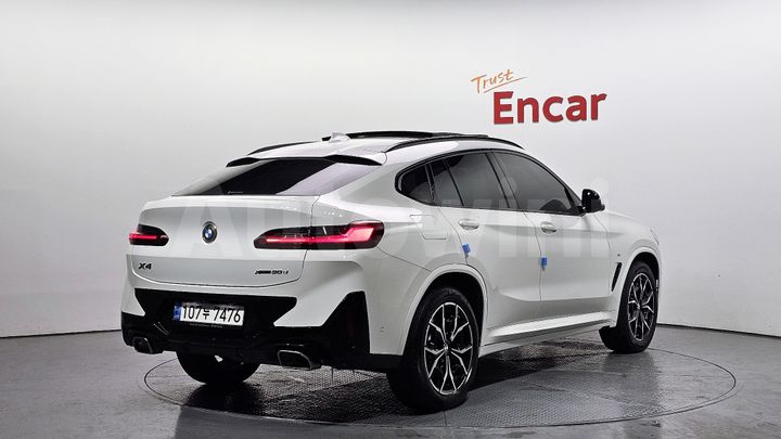 BMW X4 2022 — 2