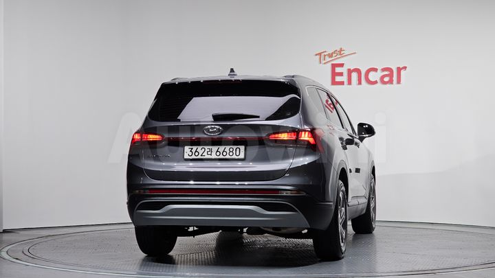 Hyundai SantaFe 2022 — 4