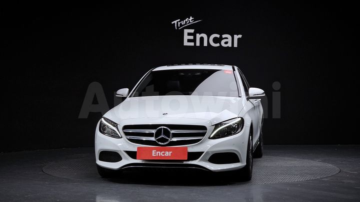Mercedes-Benz C Class 2018 — 3