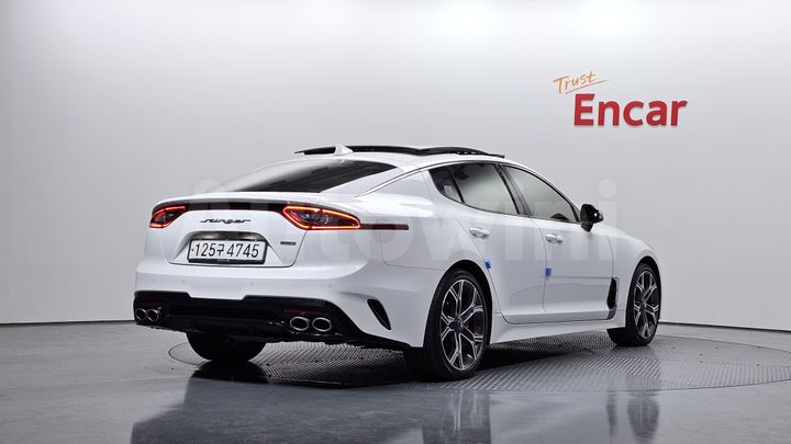 Kia Stinger 2020 — 2