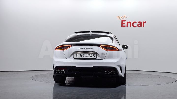 Kia Stinger 2020 — 4
