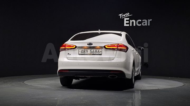 Kia K3 2017 — 4