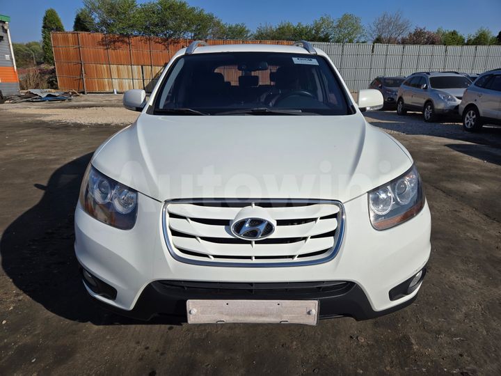 Hyundai SantaFe 2010 — 2