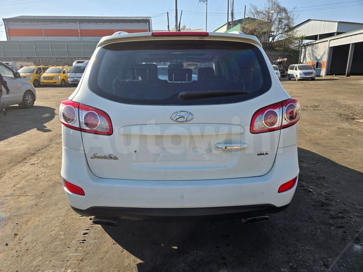 Hyundai SantaFe 2010 — 5