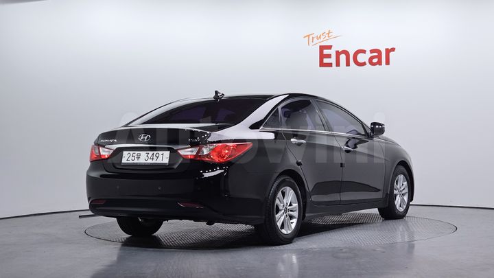 Hyundai Sonata 2012 — 2