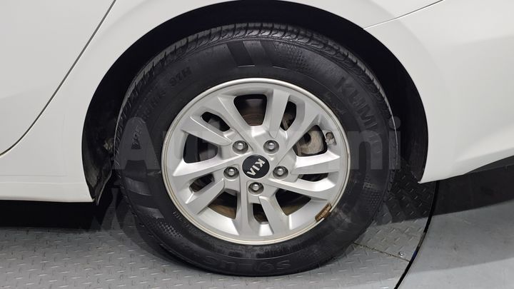 Kia K3 2019 — 5