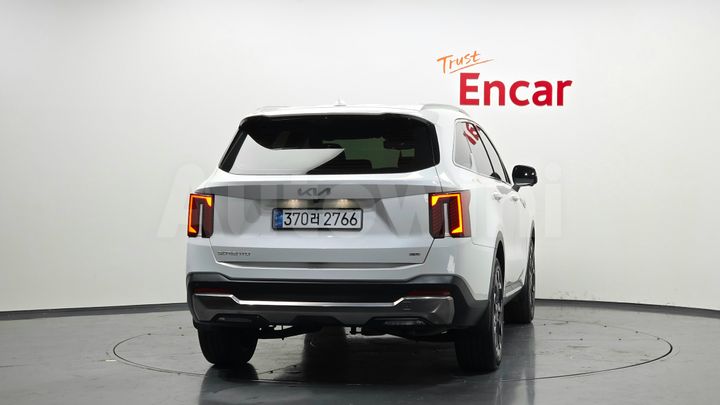 Kia Sorento 2025 — 4