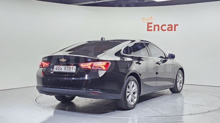 Chevrolet Malibu 2019 — 2