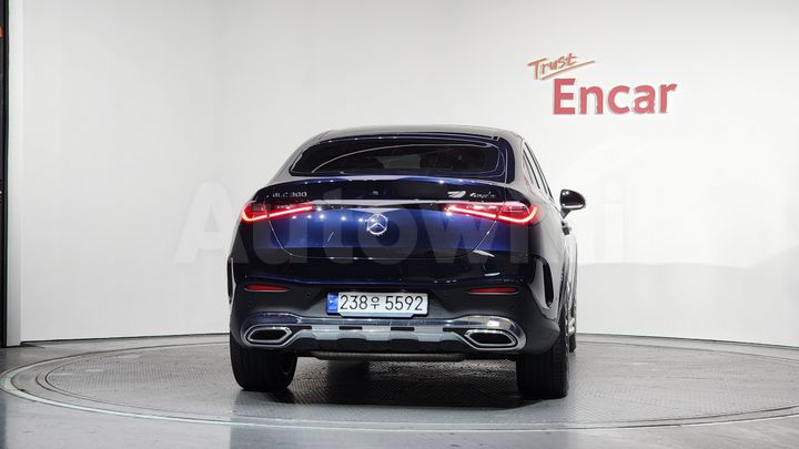 Mercedes Benz GLC Class 2024 — 4