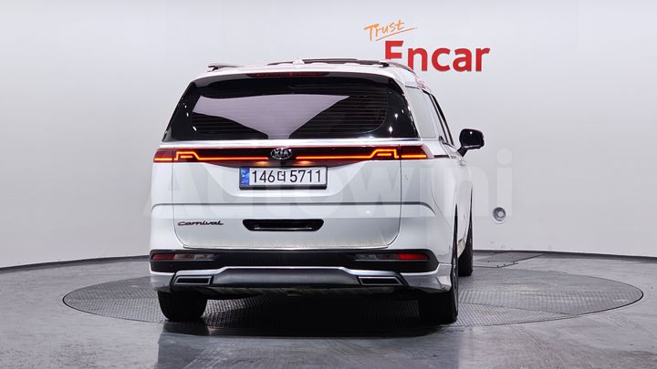 Kia Carnival 2021 — 4