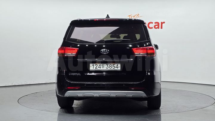 Kia Carnival 2018 — 4