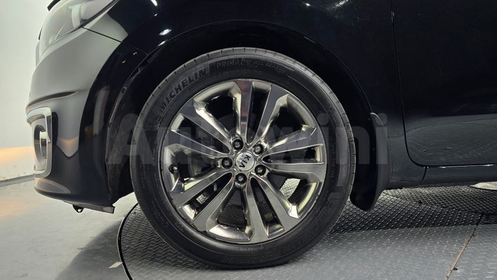 Kia Carnival 2018 — 5
