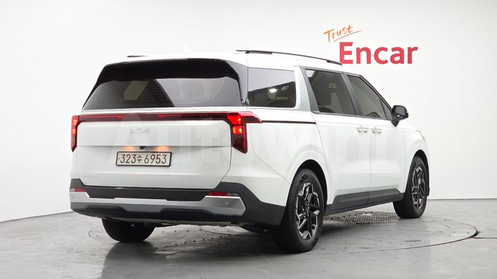 Kia Carnival 2024 — 2