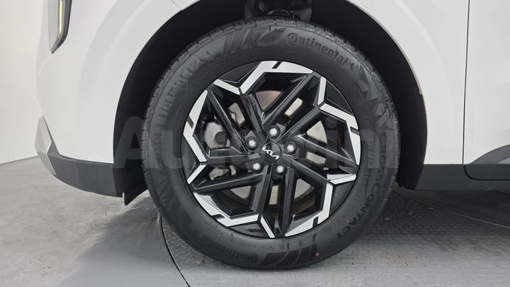 Kia Carnival 2024 — 5