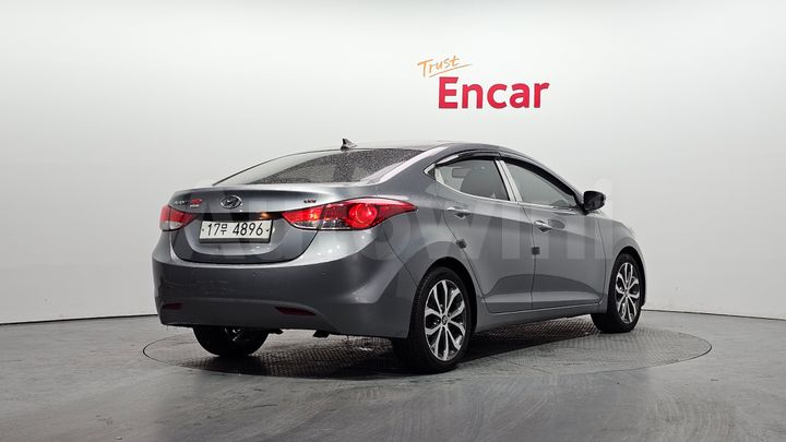 Hyundai Avante 2014 — 2