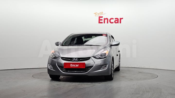 Hyundai Avante 2014 — 3