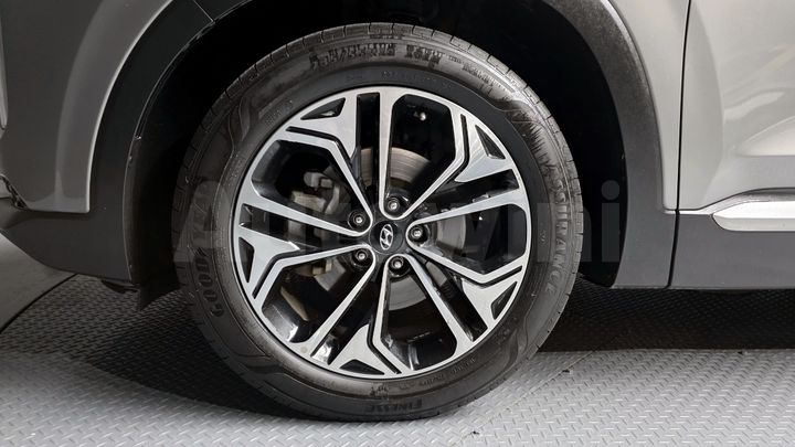 Hyundai SantaFe 2019 — 5