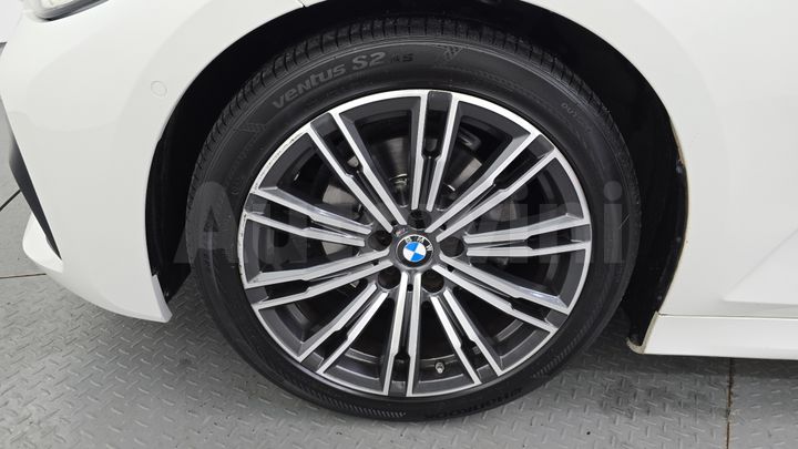 BMW 3 Series 2019 — 5