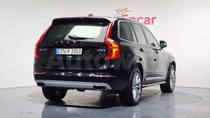 Volvo XC90 2018 — 2