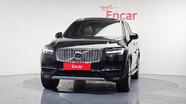 Volvo XC90 2018 — 3
