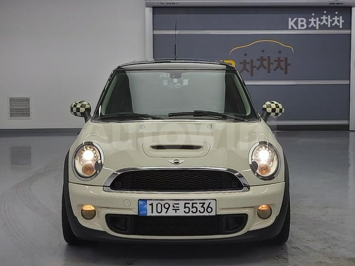 Mini Cooper 2013 — 2