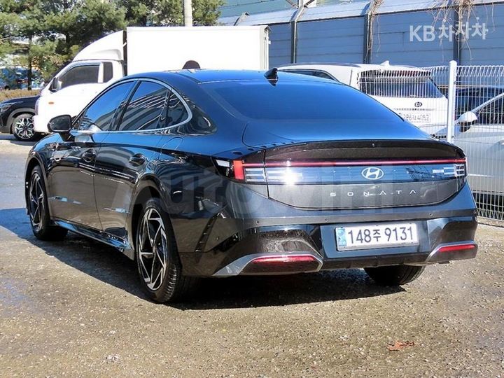 Hyundai Sonata 2025 — 3