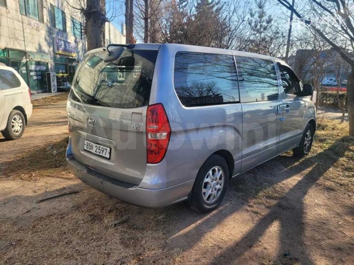 Hyundai Starex 2011 — 4