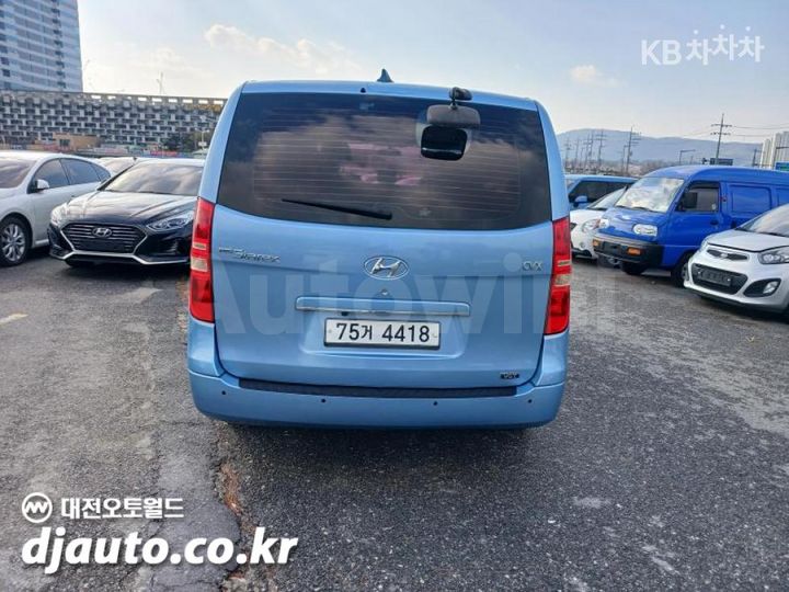 Hyundai Starex 2012 — 4