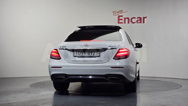 Mercedes Benz E Class 2019 — 4